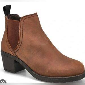 MADDISON Genuine Leather Chelsea Boots – Size 39 (Brand New)